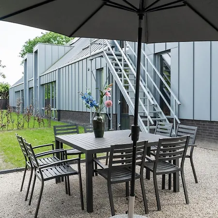 Newly Built Nature Design Villa, Wifi Appartement Ledeacker